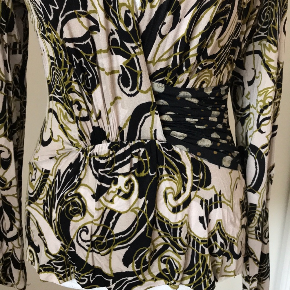 Artsy ETRO Mock Wrap Top w/ Side Gathers - Picture 2 of 8
